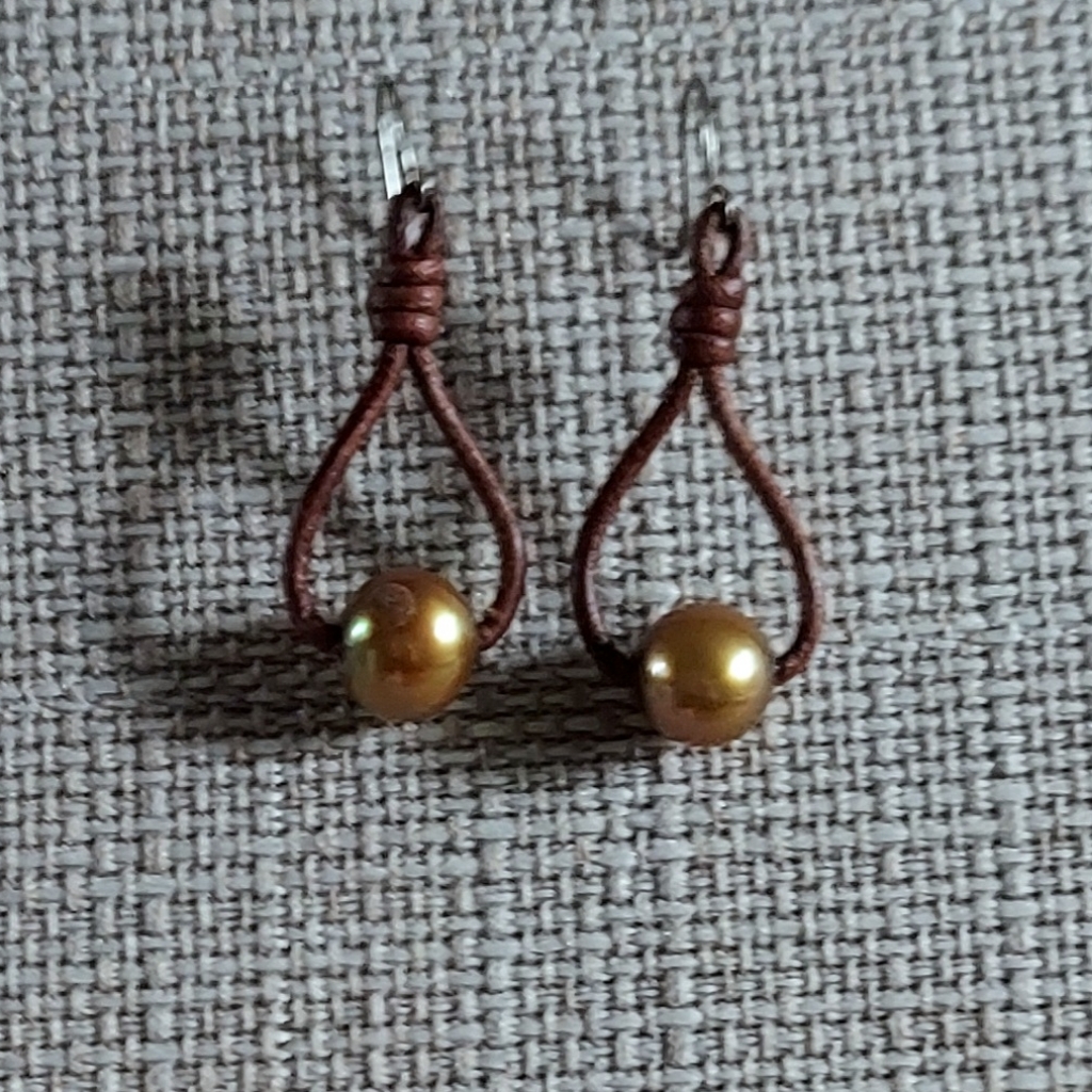 Handmade Light Green Pearl And Brown Leather Dangle Earrings 12$